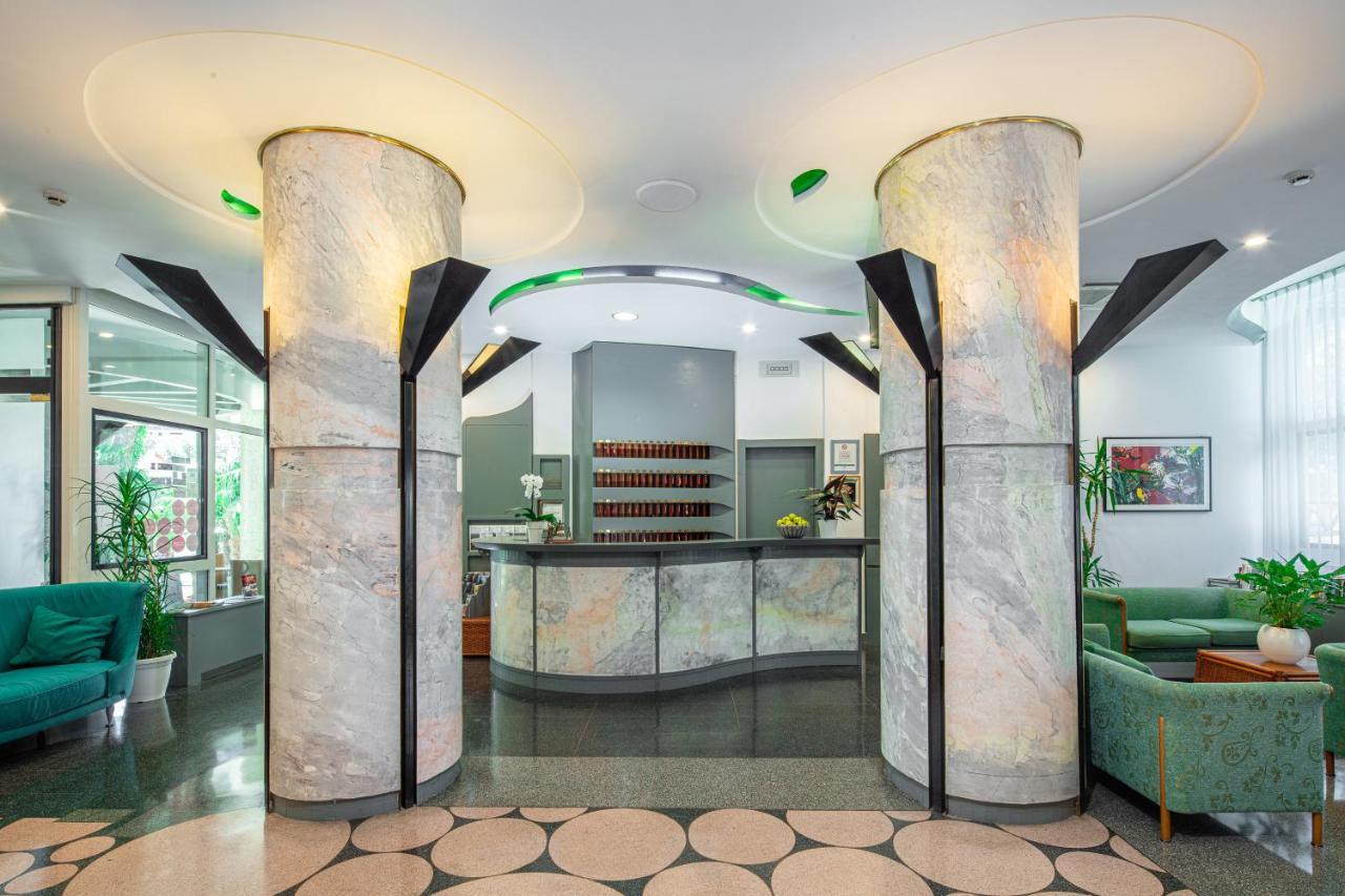 Hotel Medusa Splendid Lignano Sabbiadoro Exterior photo
